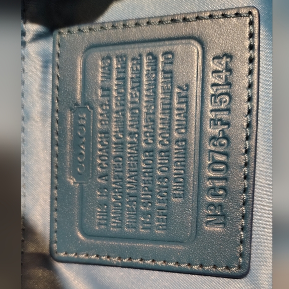 Coach purse - Picture 4 of 5